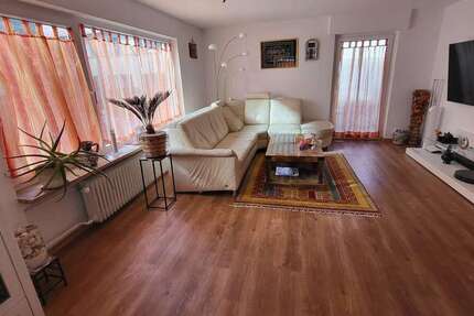 Wohnung Stuttgart Luginsland - 3.5 Zimmer, 85 m&sup2;, 1.000&euro; | Angebot:25301078