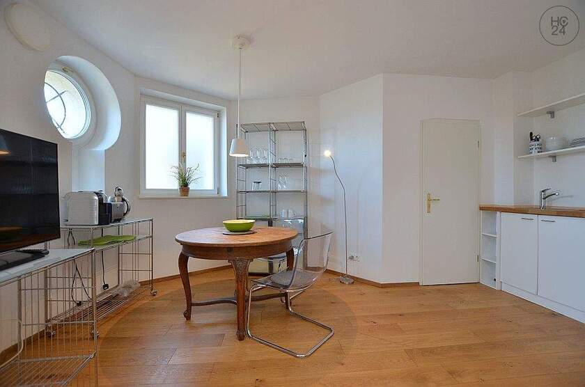 Sehr schön möbliertes Apartment in toller Aussichtslage in Stuttgart Süd 1 zimmer