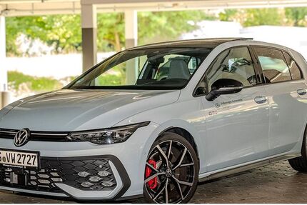 VW Golf 14.863 km 49.980 &euro; Stuttgart-Wangen 70188