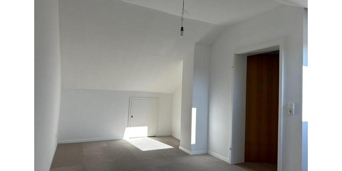 Reihenhaus Magstadt - 4 Zimmer, 112 m&sup2;, 1.600&euro; | Angebot:25181792