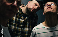 Smile And Burn + Support: Es Brennt