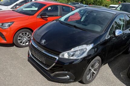 Peugeot 208 35.400 km 12.499 &euro; Sindelfingen 71065