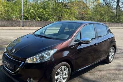 Peugeot 208 125.000 km 4.950 &euro; Remshalden 73630