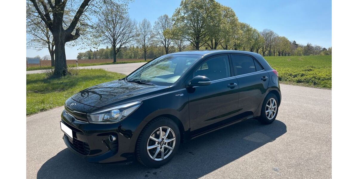 Kia Rio 92.000 km 9.000 &euro; Grafenau 71120