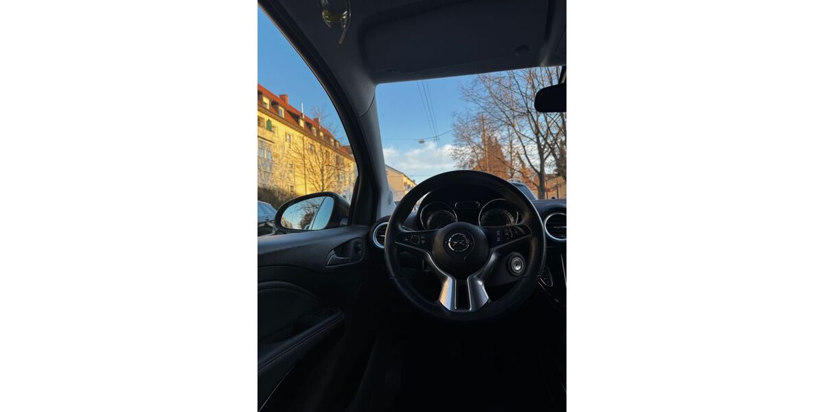 Opel Adam 50.000 km 9.900 &euro; Stuttgart 70327