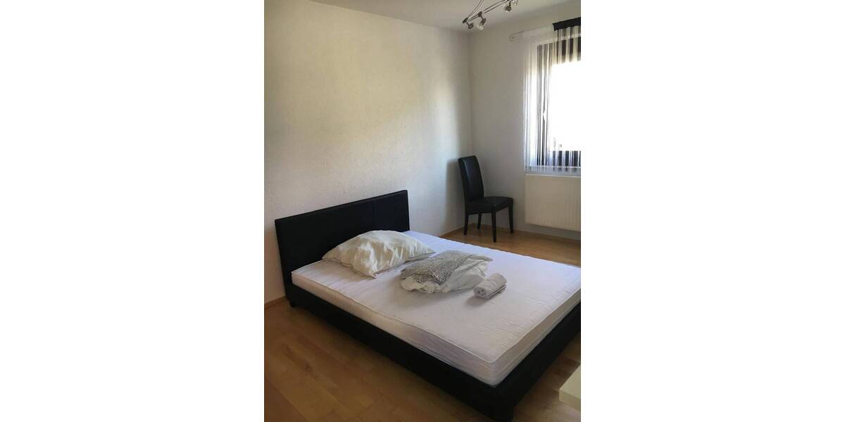 Etagenwohnung Stuttgart Zuffenhausen - 3 Zimmer, 92 m&sup2;, 299.000&euro; | Angebot:26875685