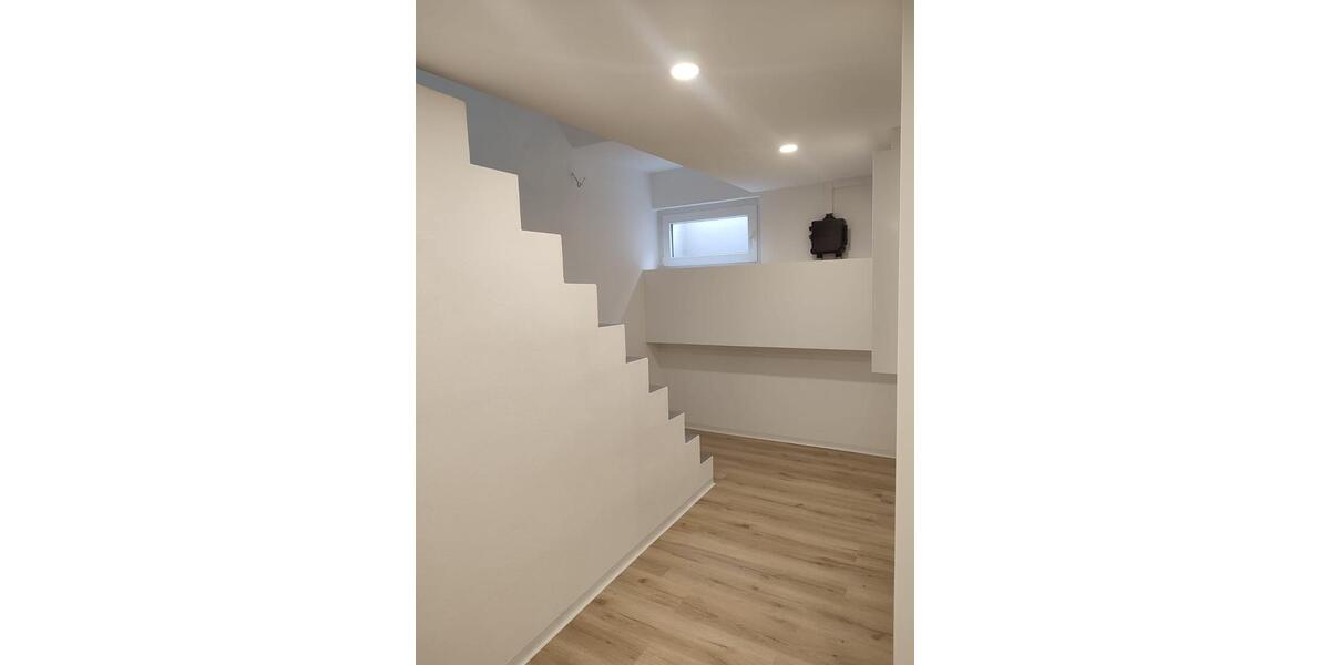 Reihenhaus Reutlingen Orschel-Hagen - 4 Zimmer, 90 m&sup2;, 1.500&euro; | Angebot:26137749