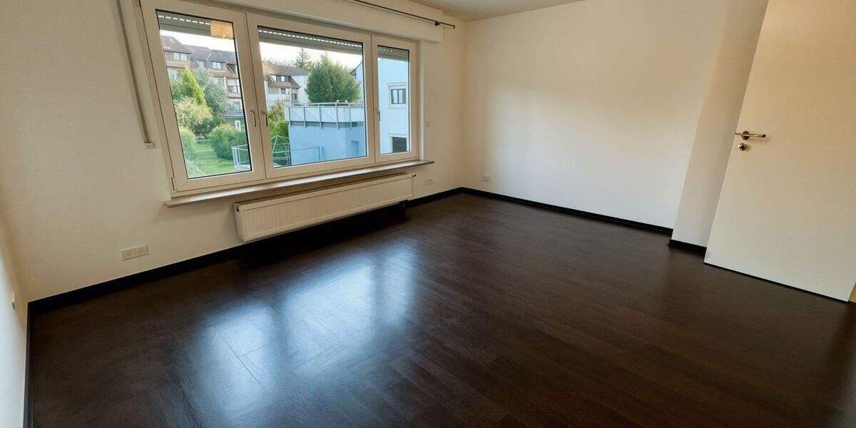 Doppelhaushälfte Schorndorf - 9 Zimmer, 170 m&sup2;, 790.000&euro; | Angebot:26795438