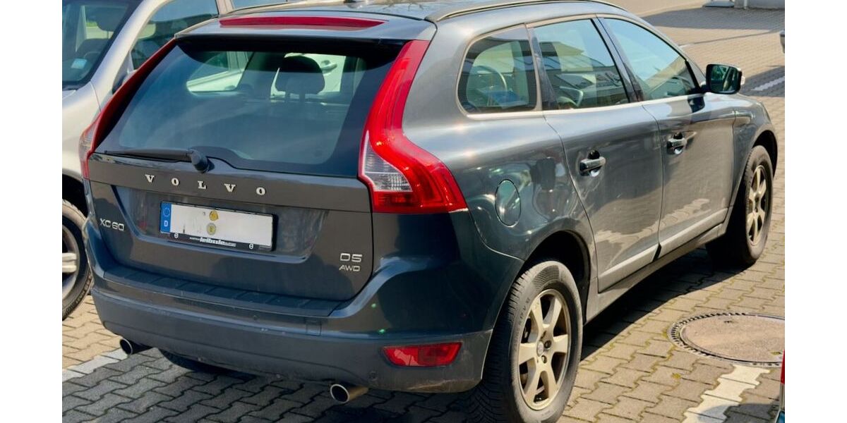 Volvo XC60 338.000 km 5.950 &euro; Neuffen 72639