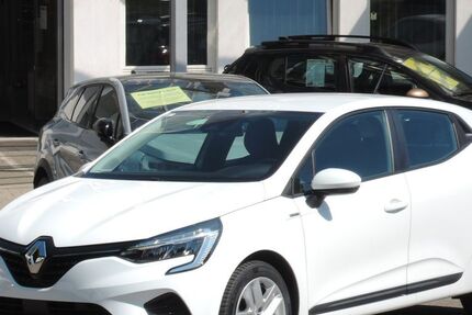 Renault Clio 74.013 km 11.980 &euro; Fellbach-Schmiden (bei Stuttgart) 70736
