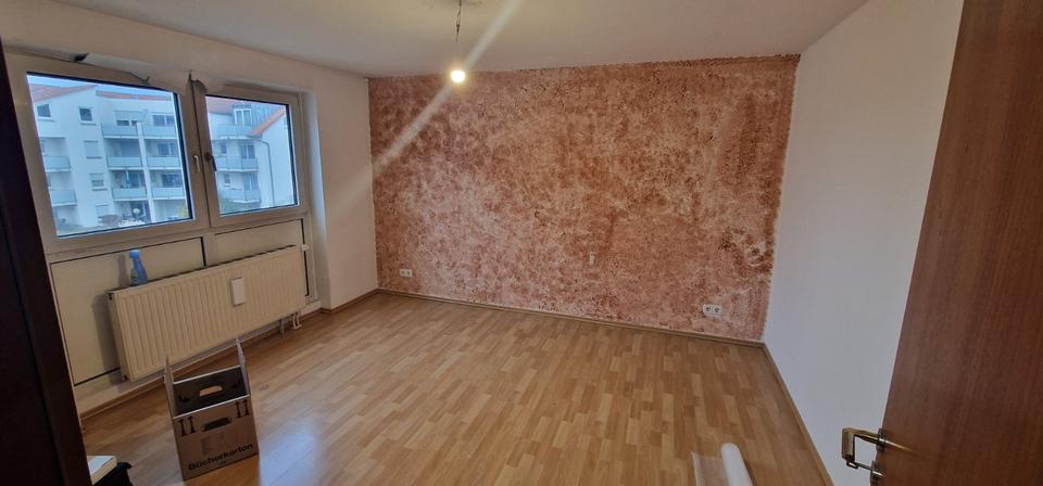 Etagenwohnung Böblingen Dagersheim - 3 Zimmer, 76 m&sup2;, 1.100&euro; | Angebot:25411398