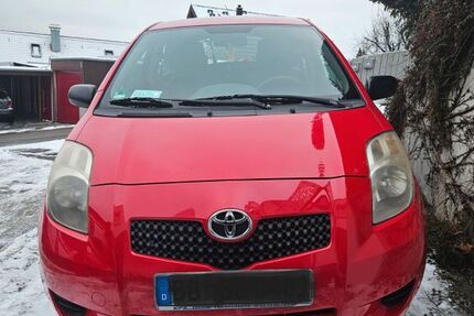 Toyota Yaris 154.800 km 1.600 &euro; Schönaich 71101