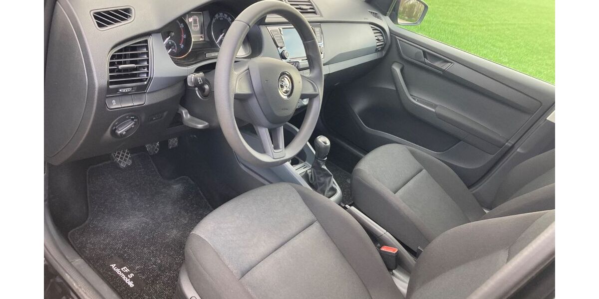 Skoda Fabia 14.000 km 13.900 € Vaihingen 71665