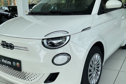 Fiat 500e 13.694 km 19.900 € Tübingen 72072