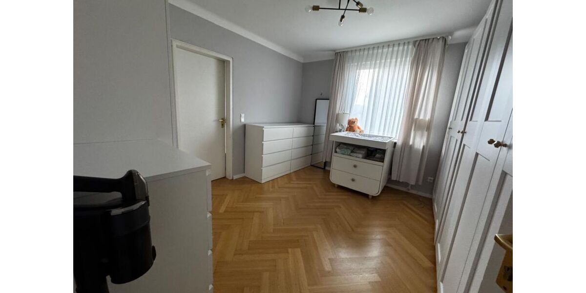 Provisionsfrei* 4 Zimmer Wohnung Zentral inkl. Einbauküche - Erdgeschoßwohnung Plochingen | Angebot:26357994