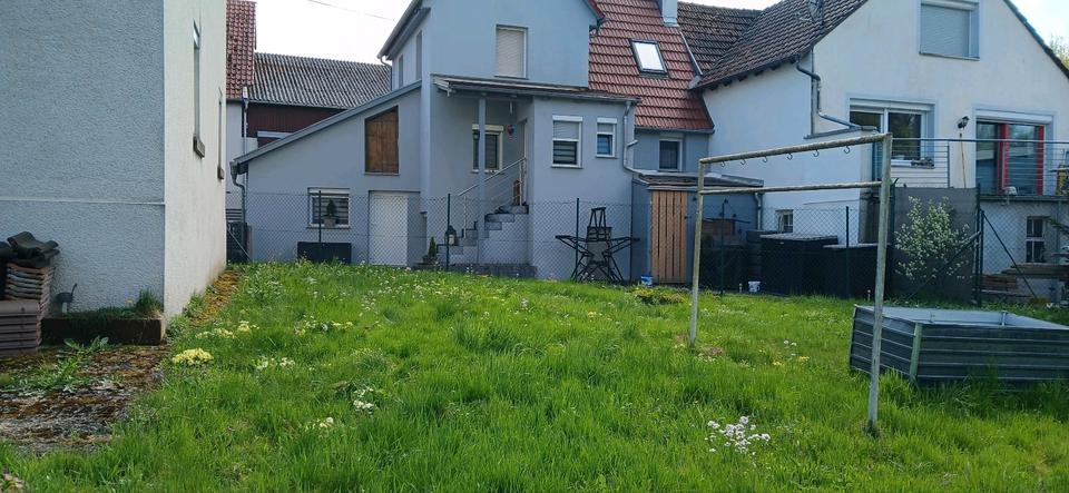 Einfamilienhaus Burgstetten - 5 Zimmer, 120 m&sup2;, 280.000&euro; | Angebot:26990313