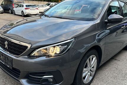 Peugeot 308 134.000 km 11.999 &euro; Hildrizhausen 71157
