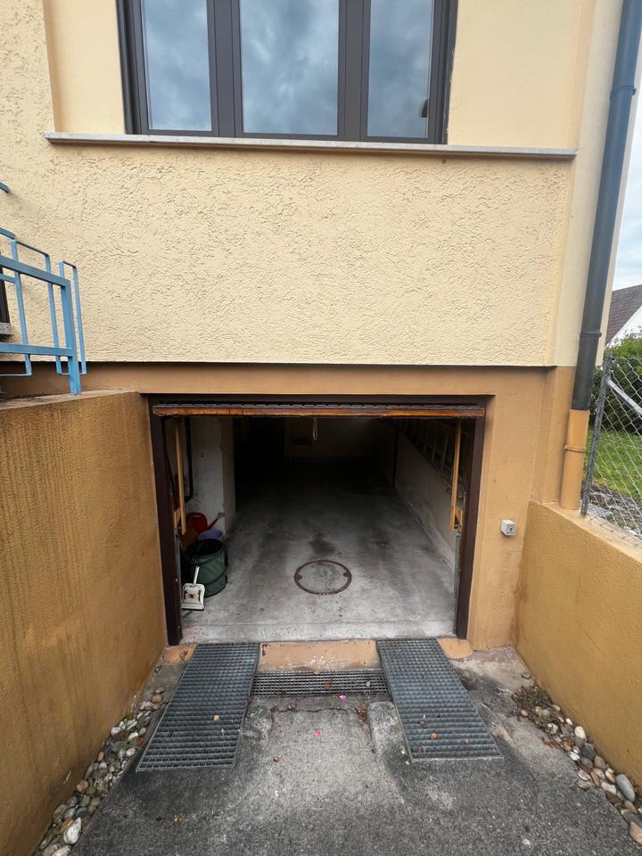 TOP-LAGE REIHENENDHAUS, GROßER GARTEN, GARAGE, KÜ, BAD, GÄSTE-WC,