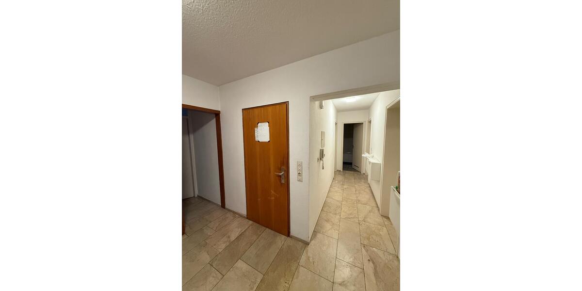 5 Zimmer- Erdgeschosswohnung möbiliert mit Garten für 1 Jahr 5 zimmer