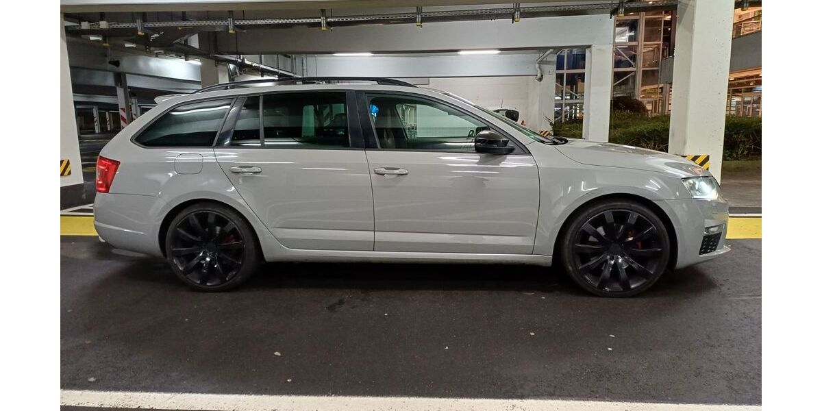 Skoda Octavia 194.000 km 11.990 &euro; Esslingen am Neckar 73733