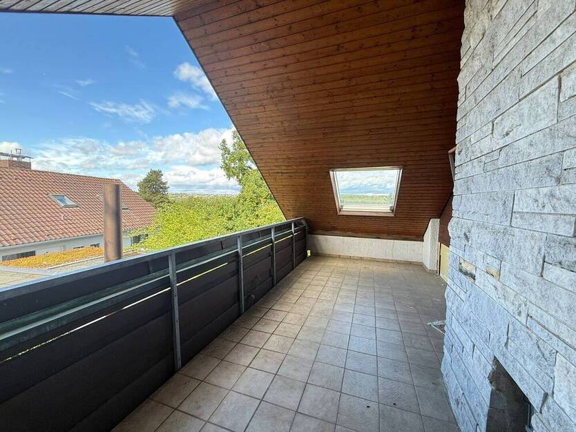 Familienidylle in Neckartenzlingen - Einfamilienhaus mit großem Grundstück und Pool