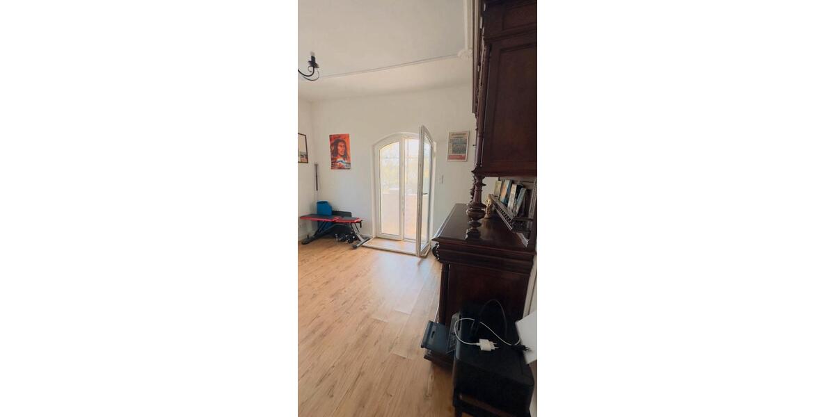 Etagenwohnung Stuttgart Luginsland - 3.5 Zimmer, 85 m&sup2;, 500.000&euro; | Angebot:27185789