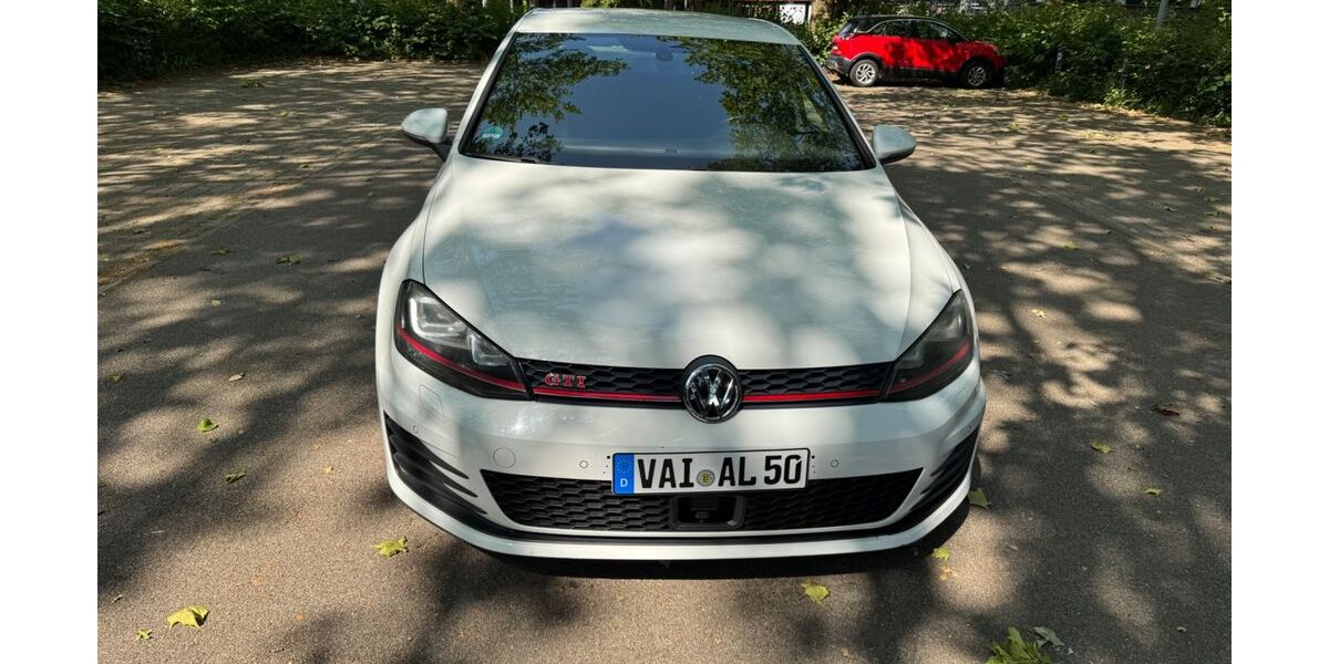 VW Golf 154.000 km 12.399 &euro; Kornwestheim 70806