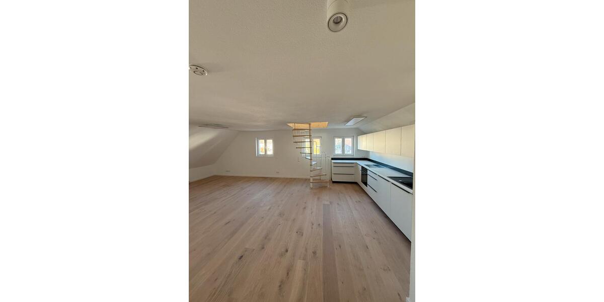 Kernsanierte 2-Zimmer-Wohnung in zentraler Lage von Gärtringen zimmer