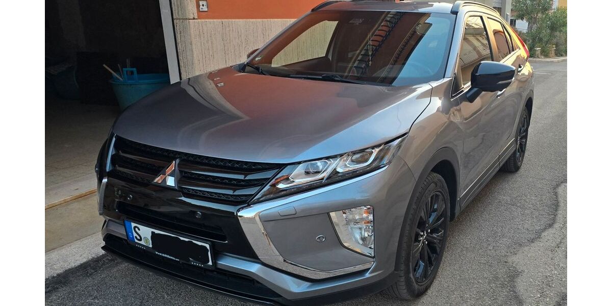 Mitsubishi Eclipse Cross 83.411 km 18.200 &euro; Stuttgart 70376