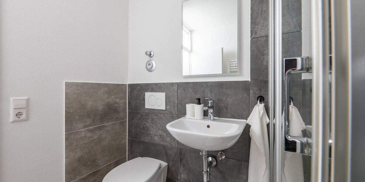 Helle 1,5-Zimmer-Wohnung mit Balkon und Stellplatz 1 zimmer