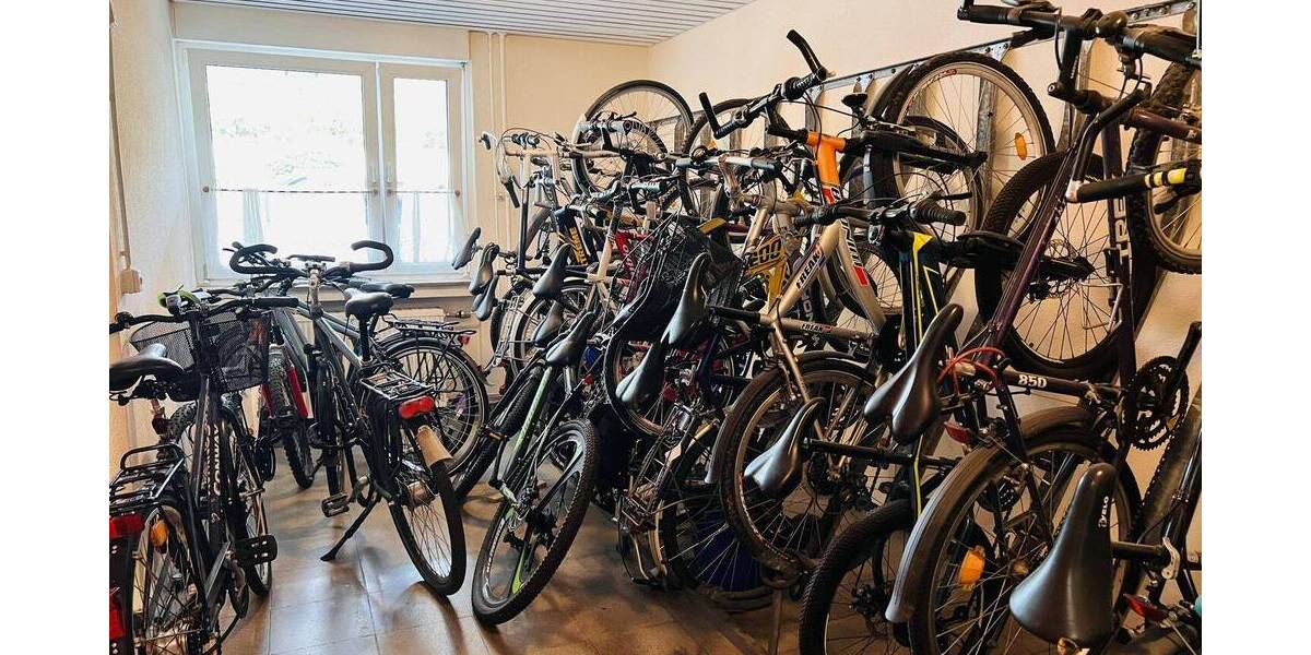 Etagenwohnung Ludwigsburg Eglosheim - 4 Zimmer, 95 m&sup2;, 314.000&euro; | Angebot:24060554