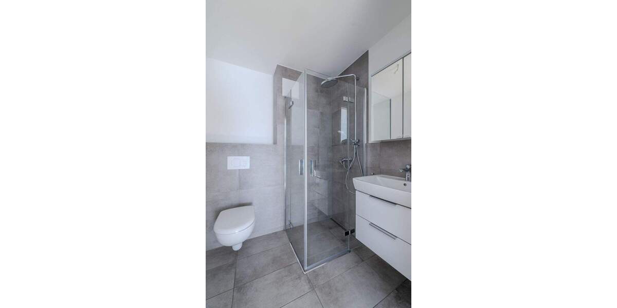 Etagenwohnung Stuttgart / Zuffenhausen Zuffenhausen - 4 Zimmer, 117 m&sup2;, 699.000&euro; | Angebot:25704192