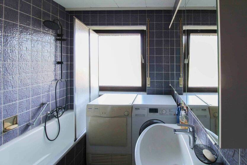 Teilvermietetes MFH mit 4 Einheiten und Top-Potenzial in Sackgassenlage zur flexiblen Nutzung 1 zimmer