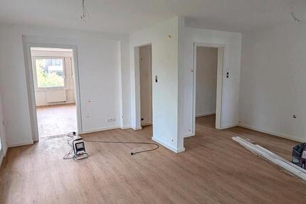 Wohnung Reutlingen - 3.5 Zimmer, 90 m&sup2;, 1.290&euro; | Angebot:26693312