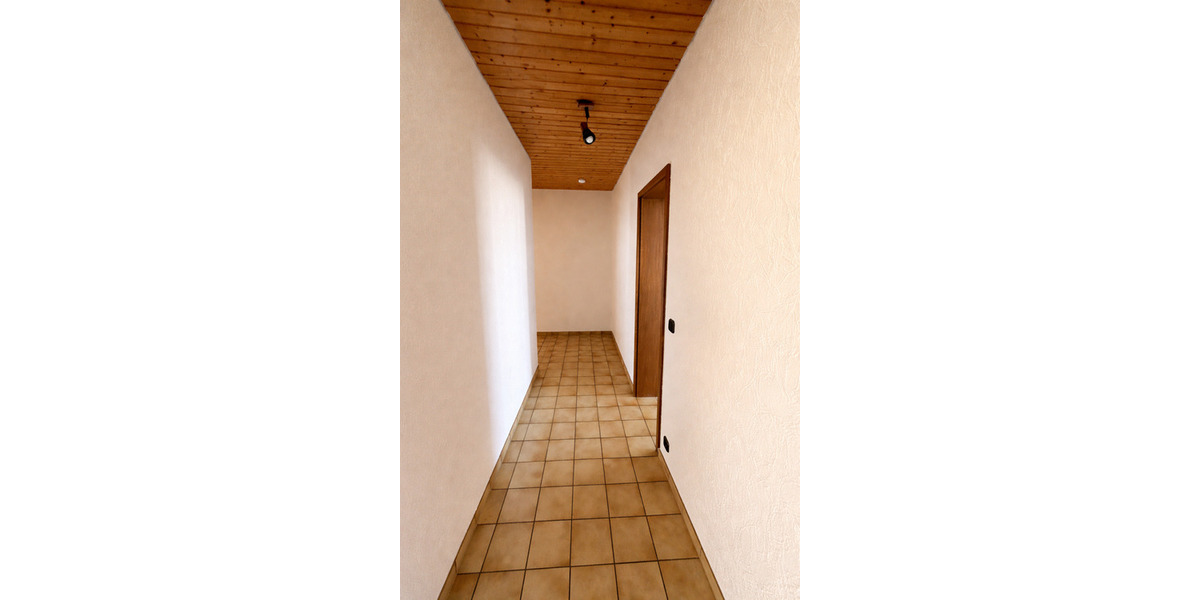 Etagenwohnung Steinenbronn - 4 Zimmer, 100 m&sup2;, 298.000&euro; | Angebot:26246269