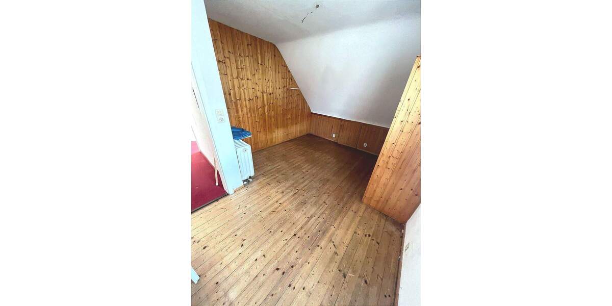 Doppelhaushälfte Stuttgart Luginsland - 7 Zimmer, 134 m&sup2;, 535.000&euro; | Angebot:25696486