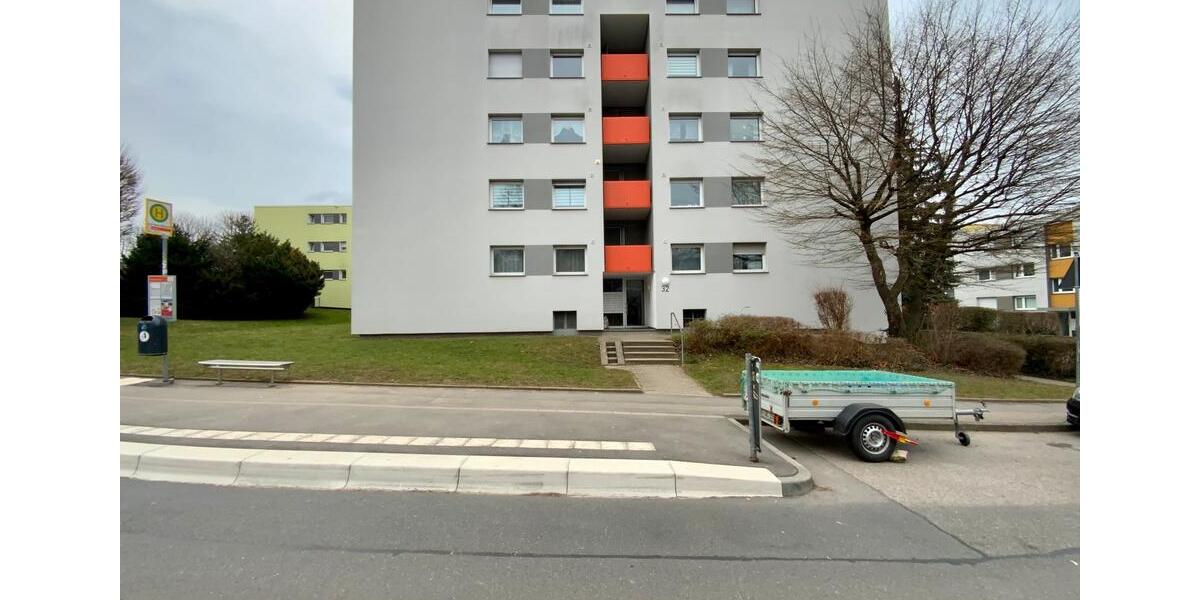 Etagenwohnung Ludwigsburg Oßweil - 3.5 Zimmer, 88 m&sup2;, 990&euro; | Angebot:25418889