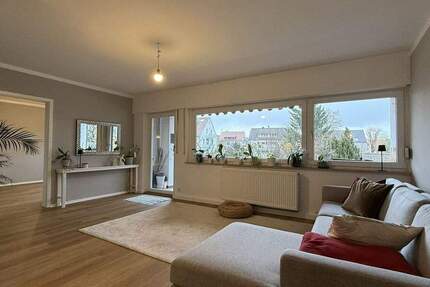 Wohnung Stuttgart / Degerloch Degerloch - 3 Zimmer, 88 m&sup2;, 1.300&euro; | Angebot:25356427