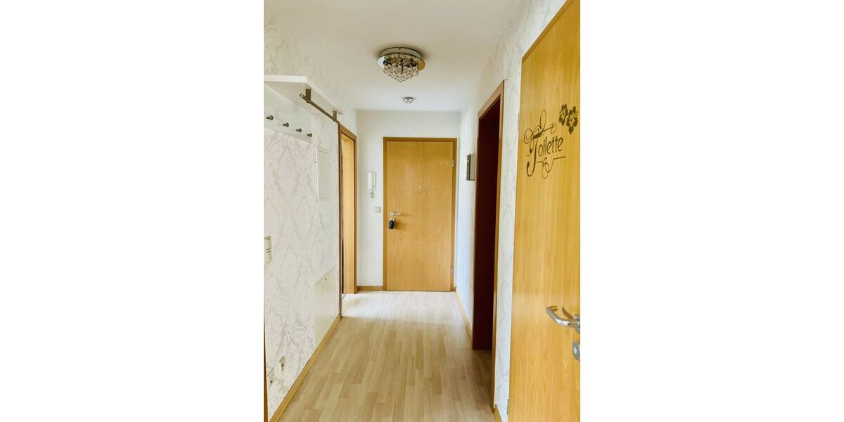 Provisionsfrei, helle 3,5-Zi.-Whg. 74qm mit EBK, Loggia, Gäste-WC und Abstellkammer im Herzen von S-Zuffenhausen, bezugsfrei ab 01.10.2026 - Etagenwohnung Stuttgart Zuffenhausen | Angebot:26963014