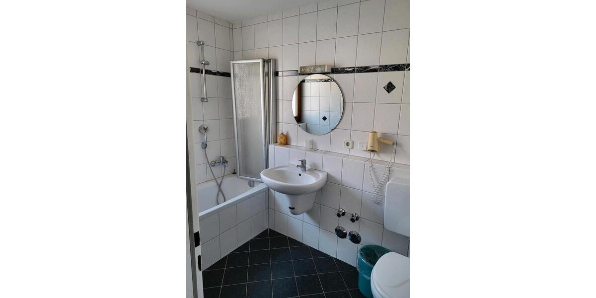 Etagenwohnung Böblingen - 1 Zimmer, 40 m&sup2;, 950&euro; | Angebot:26262617