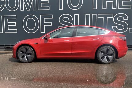 Tesla Model 3 153.000 km 21.700 &euro; Stuttgart 70327