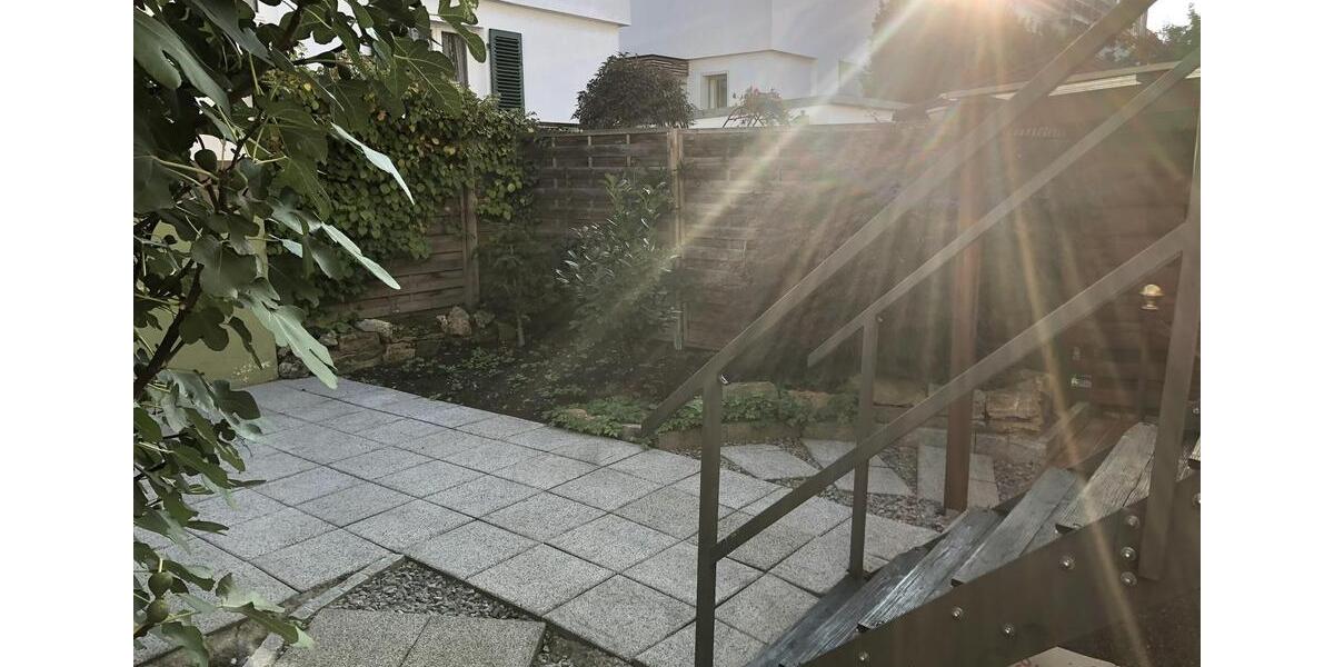 Doppelhaushälfte Fellbach Oeffingen - 6 Zimmer, 160 m&sup2;, 2.500&euro; | Angebot:26129547