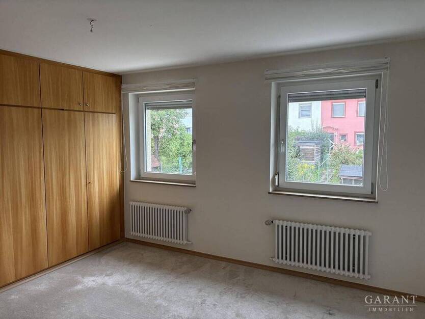 Ihr Familienhäuschen in bester Lage mit Garage