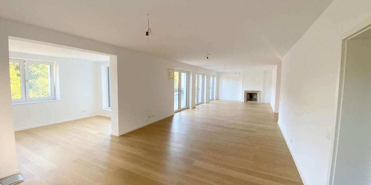 Etagenwohnung Stuttgart Botnang - 5.5 Zimmer, 235 m&sup2;, 3.725&euro; | Angebot:26071711