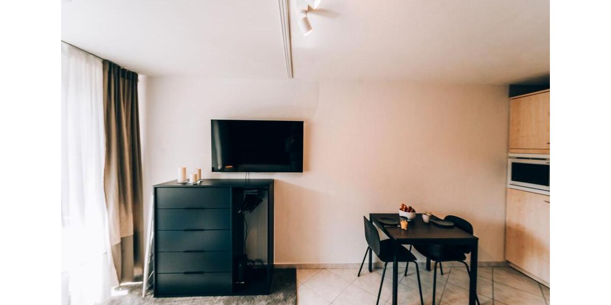 Etagenwohnung Stuttgart Luginsland - 1.5 Zimmer, 30 m&sup2;, 1.100&euro; | Angebot:26312702