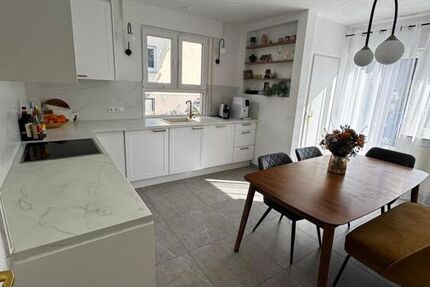 Provisionsfrei* 4 Zimmer Wohnung Zentral inkl. Einbauküche - Wohnung Plochingen | Angebot:26357994