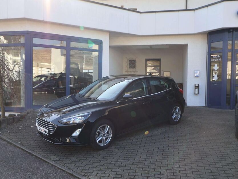 Ford Focus 40.950 km 17.850 € Besigheim 74354