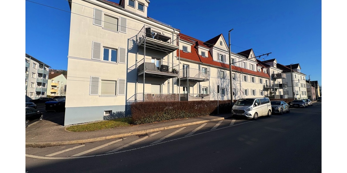 Raum zum Leben: Große 3,5-Zimmer-Wohnung im beliebten Bethlehem-Carré - 3.5 Esslingen am Neckar / Mettingen Mettingen | Angebot:24979600