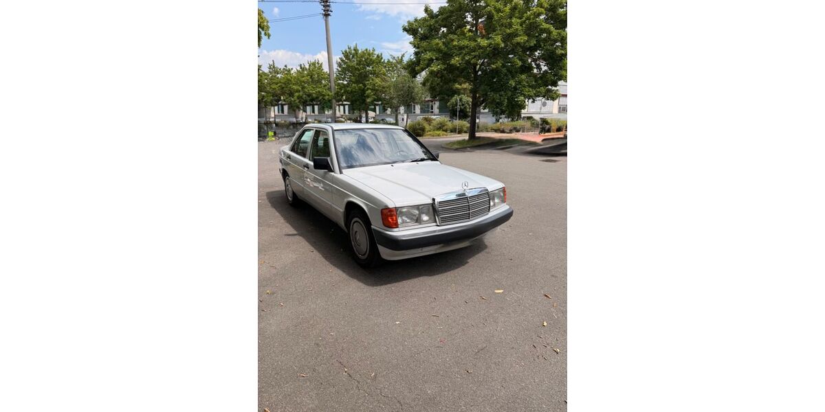Mercedes-Benz 190 253.000 km 5.999 &euro; Nürtingen 72622