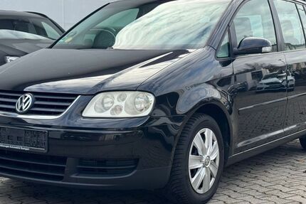 VW Touran 241.100 km 2.499 € Filderstadt (Bernhausen) 70794